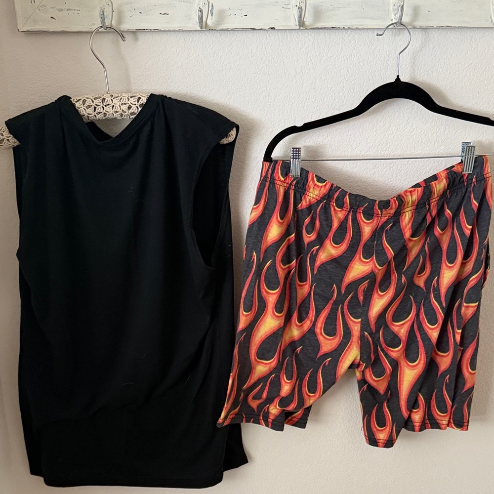 Men's Flame Design Athletic Shorts - Black and Orange set - Picture 4 of 4